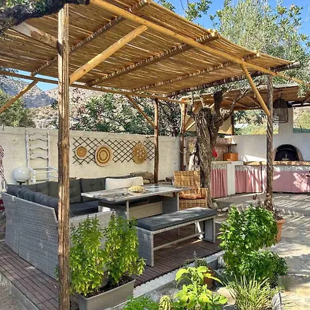 Myrtia - Cretan * Keratókambos